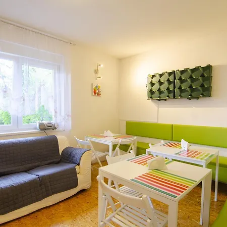 Hostel Greenslo