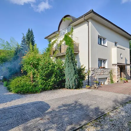 Vandrerhjem Greenslo *